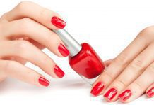 Tips για να κάνεις μόνη σου manicure μέχρι να ανοίξουν τα nails salon