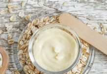 DIY συνταγές απολέπισης προσώπου με βρώμη