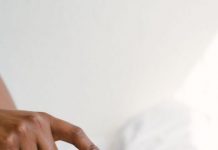 DIY: Μυρωδάτη μάσκα χεριών με μόλις τρία υλικά