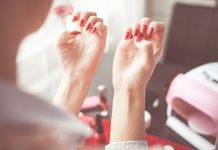 Τώρα τα ευαίσθητα νύχια των χεριών σου, δεν σπάνε.