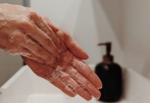 Κακό, το πολύ πλύσιμο των χεριών. Ξε-αφυδάτωσε τα, με 5 τρόπους!