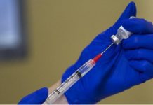 Εμβόλια Pfizer ή AstraZeneca; Έρευνα αποκαλύπτει τις παρενέργειες.