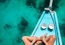 Τo fashion moodboard του καλοκαιριού έρχεται από το TikTok και έχει αέρα Χαβάης #CoconutGirl