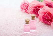 Ροδόνερο: Πλούσιο σε θρεπτικά και ενυδατικά συστατικά – Το ιδανικό toner για το πρόσωπό σου