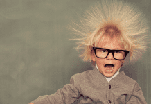 Γιατί ηλεκτρίζονται τα μαλλιά μου;