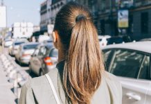 Καλοκαιρινά hair looks που εντυπωσιάζουν