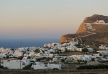 A ride to Folegandros Folegandros