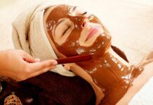 Σοκολατένιες μάσκες προσώπου για λαχταριστό αποτέλεσμα Σοκολατένιες μάσκες