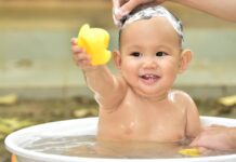 Shampoo: Tι γνωρίζουμε και τι όχι για το λατρεμένο προϊόν;