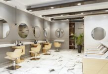 Τι κάνει την επίσκεψη στο κομμωτήριο ξεχωριστή εμπειρία;