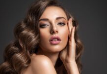 Glossy Hair η νέα τάση για το 2023