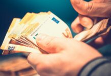 Θηλιά για τους μικρομεσαίους η αύξηση των ασφαλιστικών εισφορών