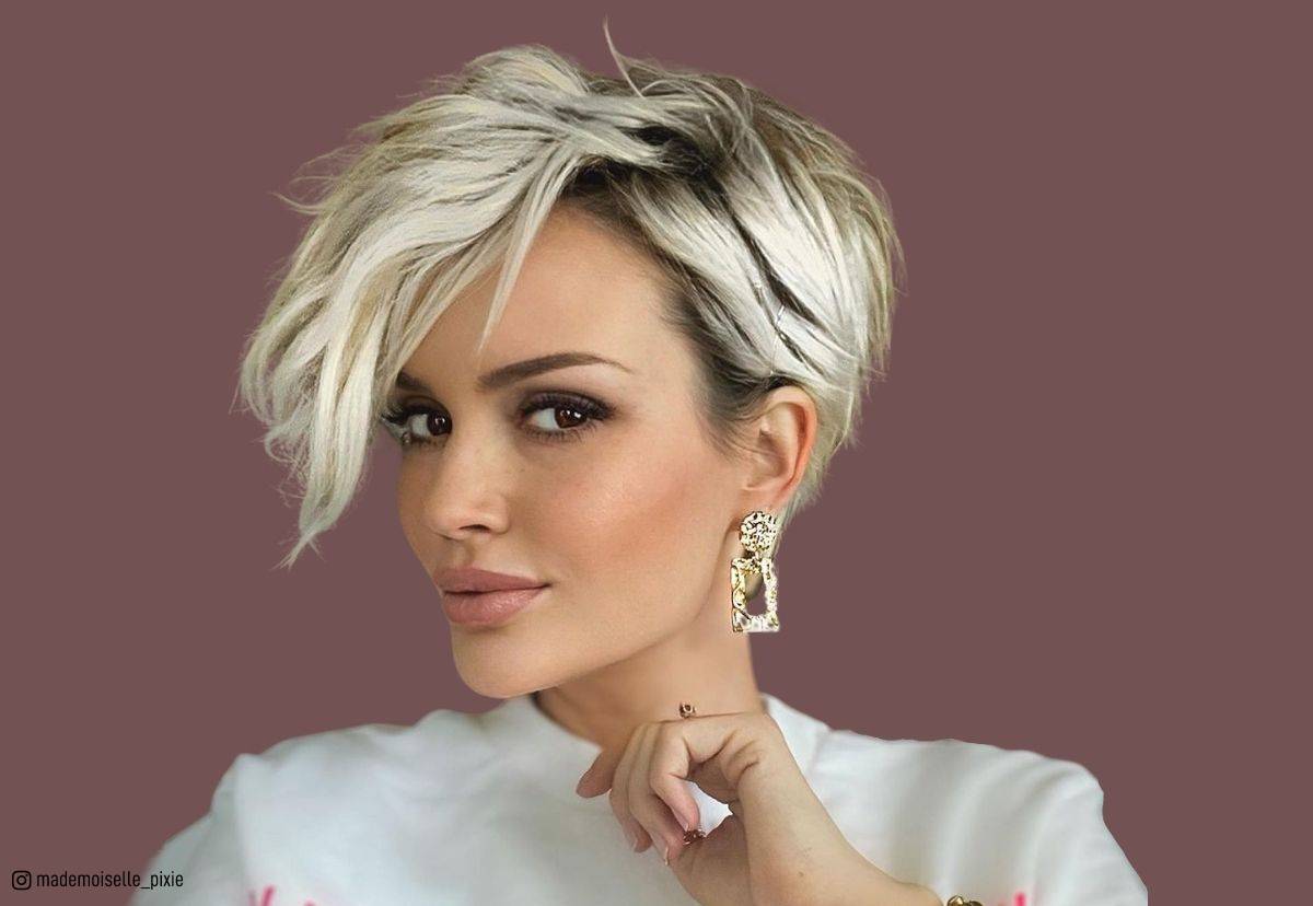 Amazon.com : SEVENCOLORS Short Hair Wigs with Bangs Dark Brown Mixed Blonde  Pixie Cut Wig for Women Straight Synthetic Fiber Wigs : Beauty & Personal  Care