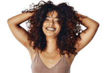 Πόσο συχνά πρέπει να λούζουμε τα σγουρά μαλλιά;